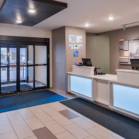 Holiday Inn Express Hotel & Suites Sioux Falls At Empire Mall By Ihg Exterior foto