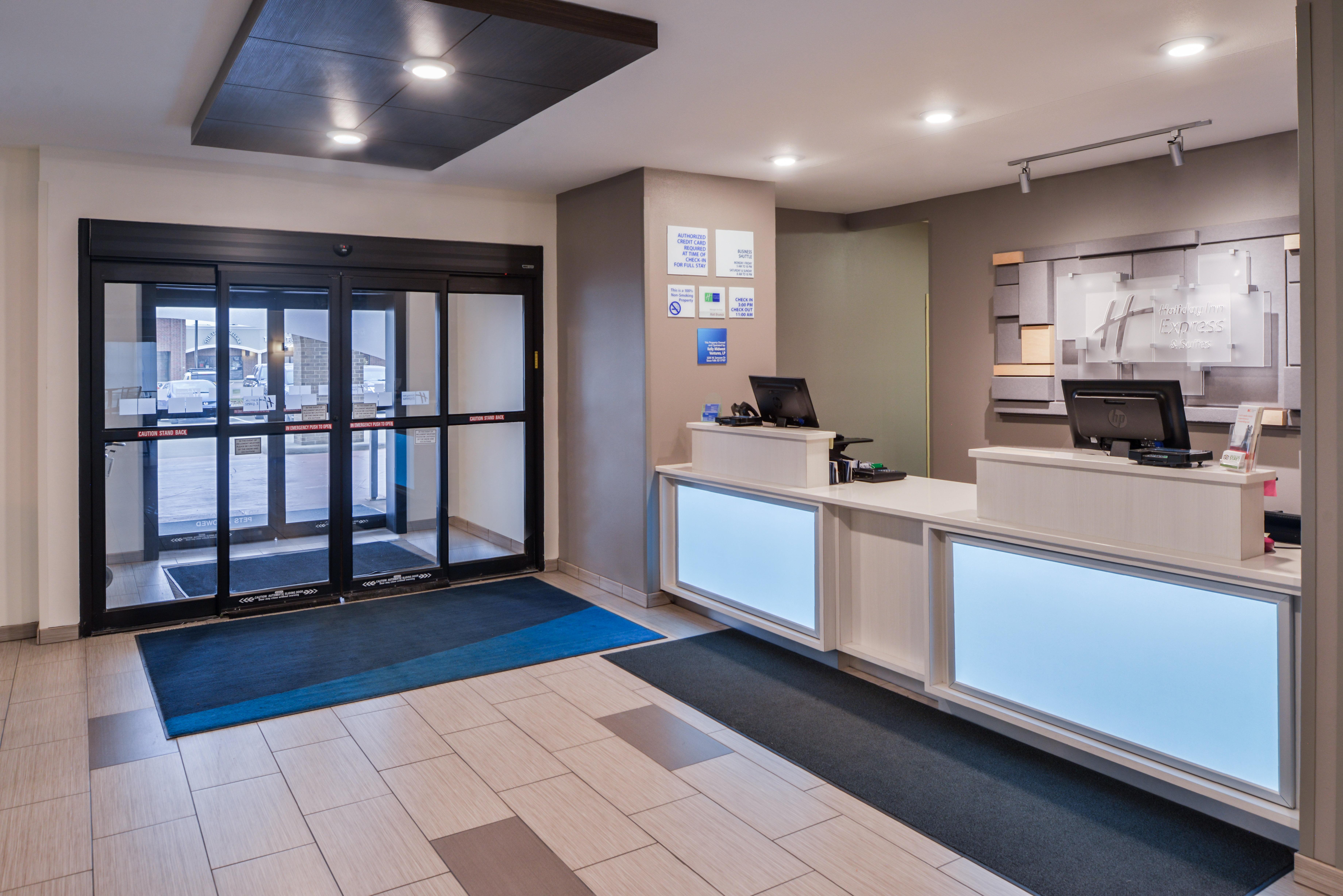 Holiday Inn Express Hotel & Suites Sioux Falls At Empire Mall By Ihg Exterior foto