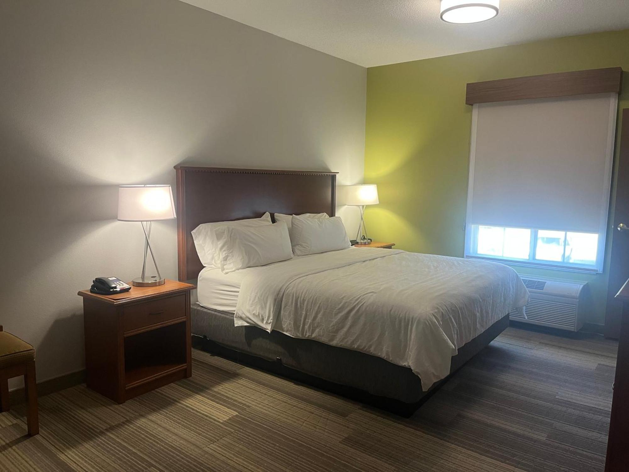 Holiday Inn Express Hotel & Suites Sioux Falls At Empire Mall By Ihg Exterior foto